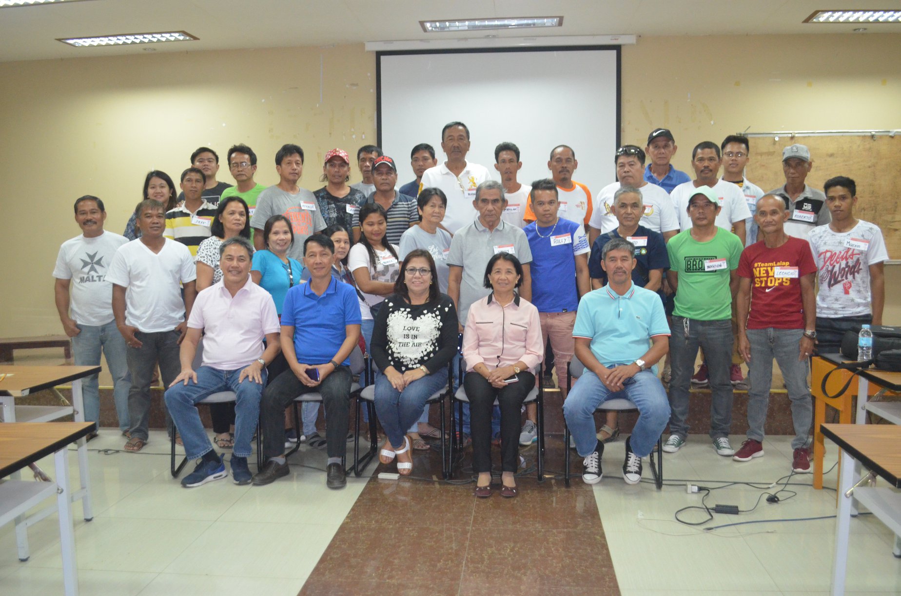 Baka at kalabaw, ipamimigay na - Department of Agriculture Regional ...