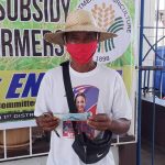 DA CALABARZON distributes financial subsidy to Quezon rice farmers